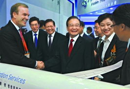 劉淇在北京市貿易發(fā)展會議上的講話 推動開放合作與創(chuàng)新發(fā)展